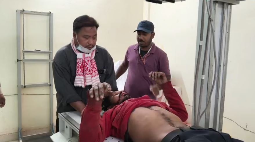 শিশু পাচারকারী সন্দেহে গণপিটুনি! তেলিয়ামুড়ার ইচারবিলে তীব্র উত্তেজনা।