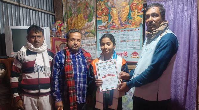 বামুটিয়ার কন্যা নীহারিকা দে